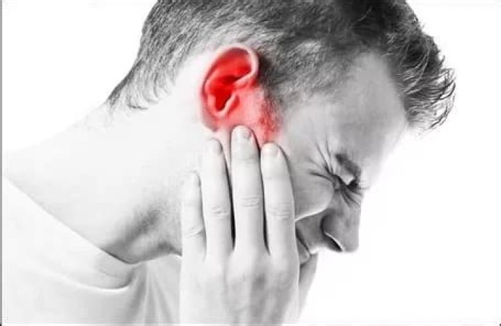 Do earmuffs cause tinnitus?