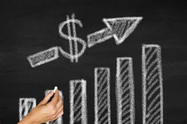 Do higher wages increase productivity?