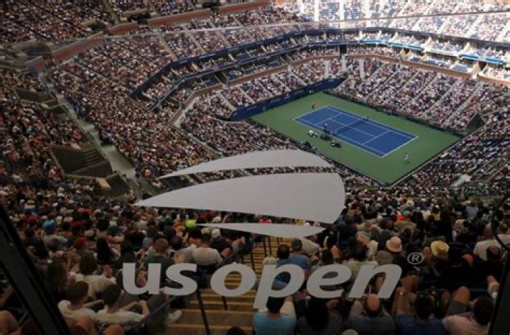 Does the us open have line judges?